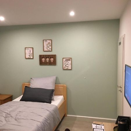 Gaeste Und Messezimmer Adelheidsdorf Dış mekan fotoğraf