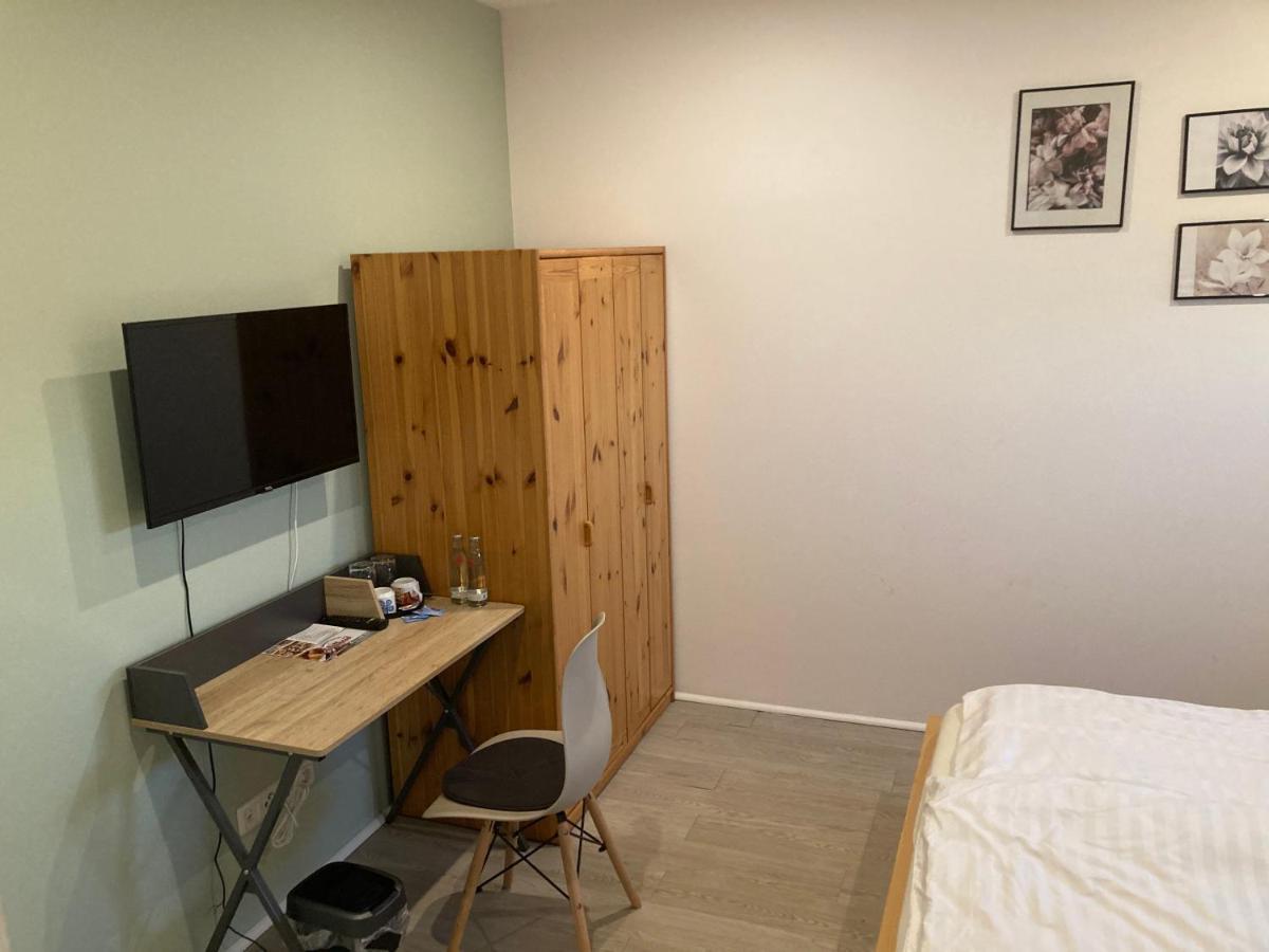 Gaeste Und Messezimmer Adelheidsdorf Dış mekan fotoğraf
