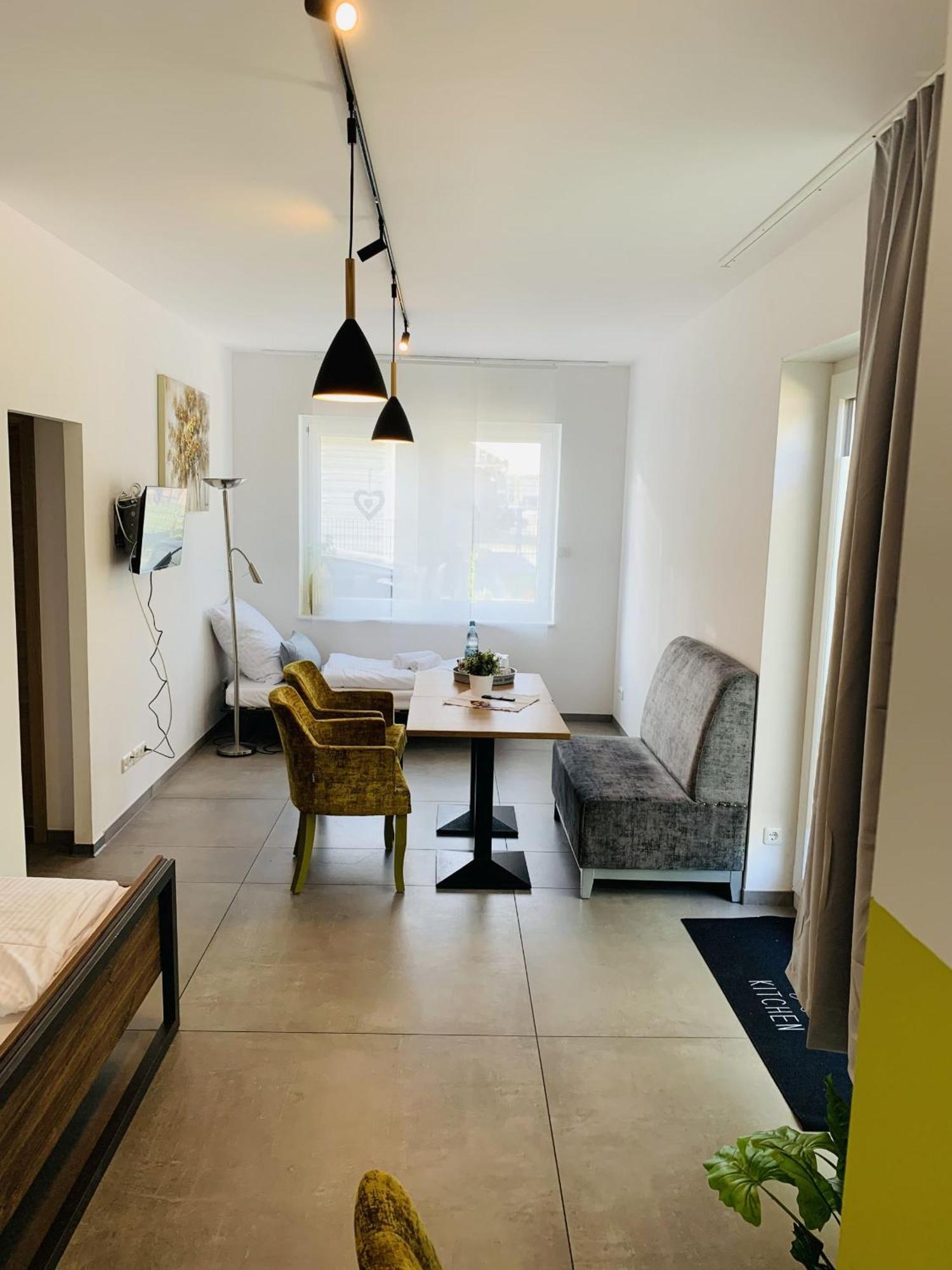 Gaeste Und Messezimmer Adelheidsdorf Dış mekan fotoğraf